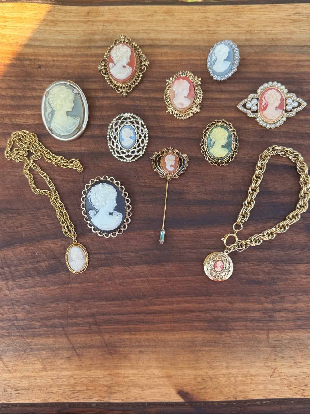 Vintage Collection of Cameo Jewelry Lot of 11